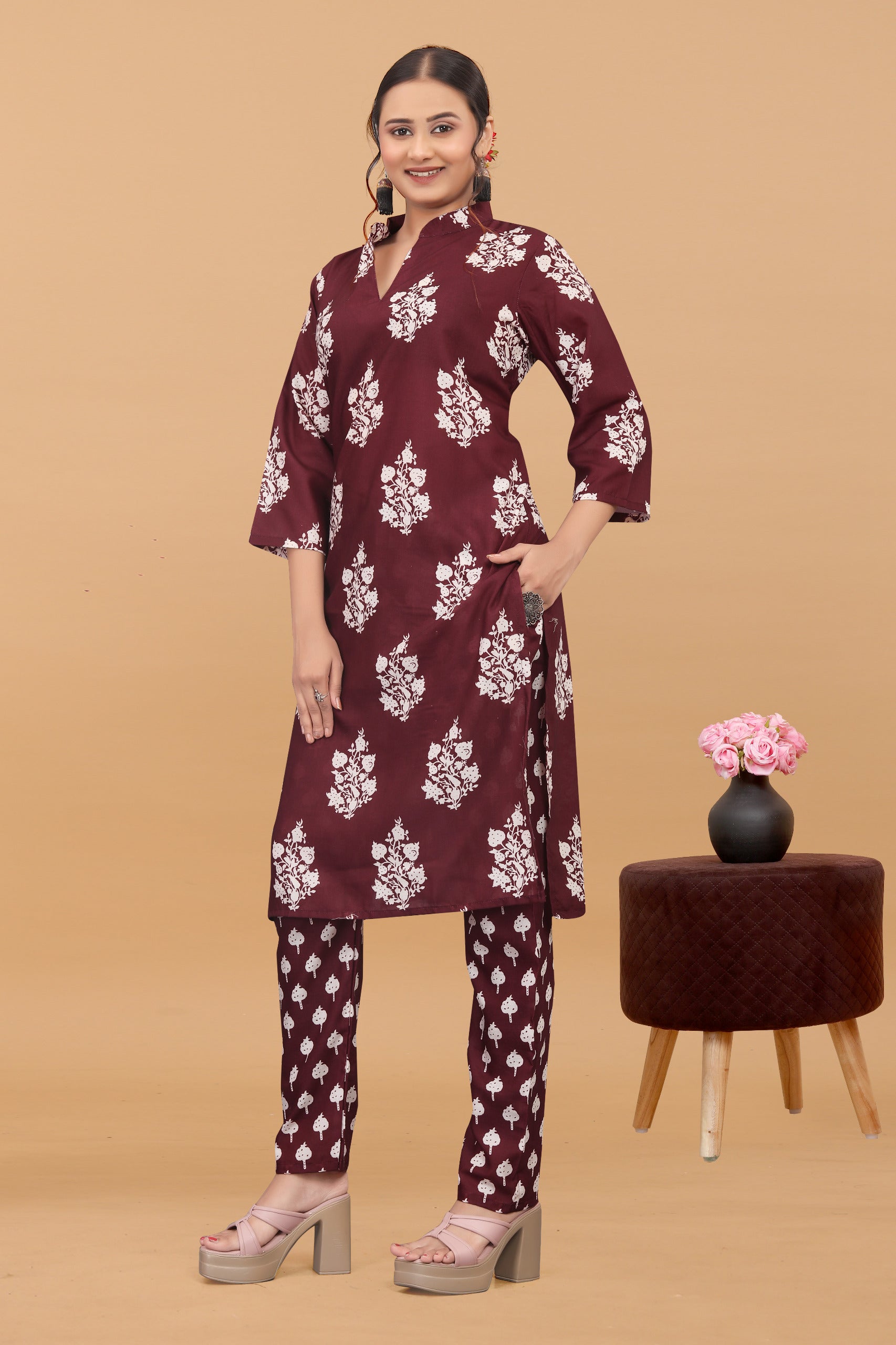Women's Digital Printed Cotton Kurta With Pants