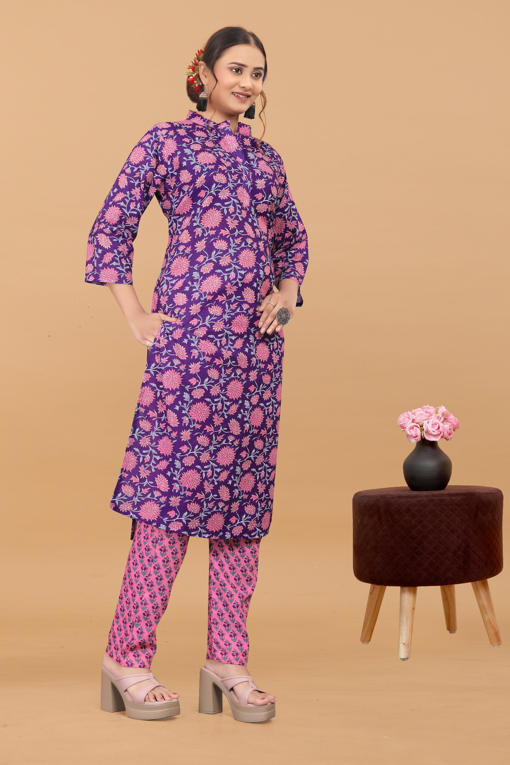 Women's Printed Cotton Kurta With Pants