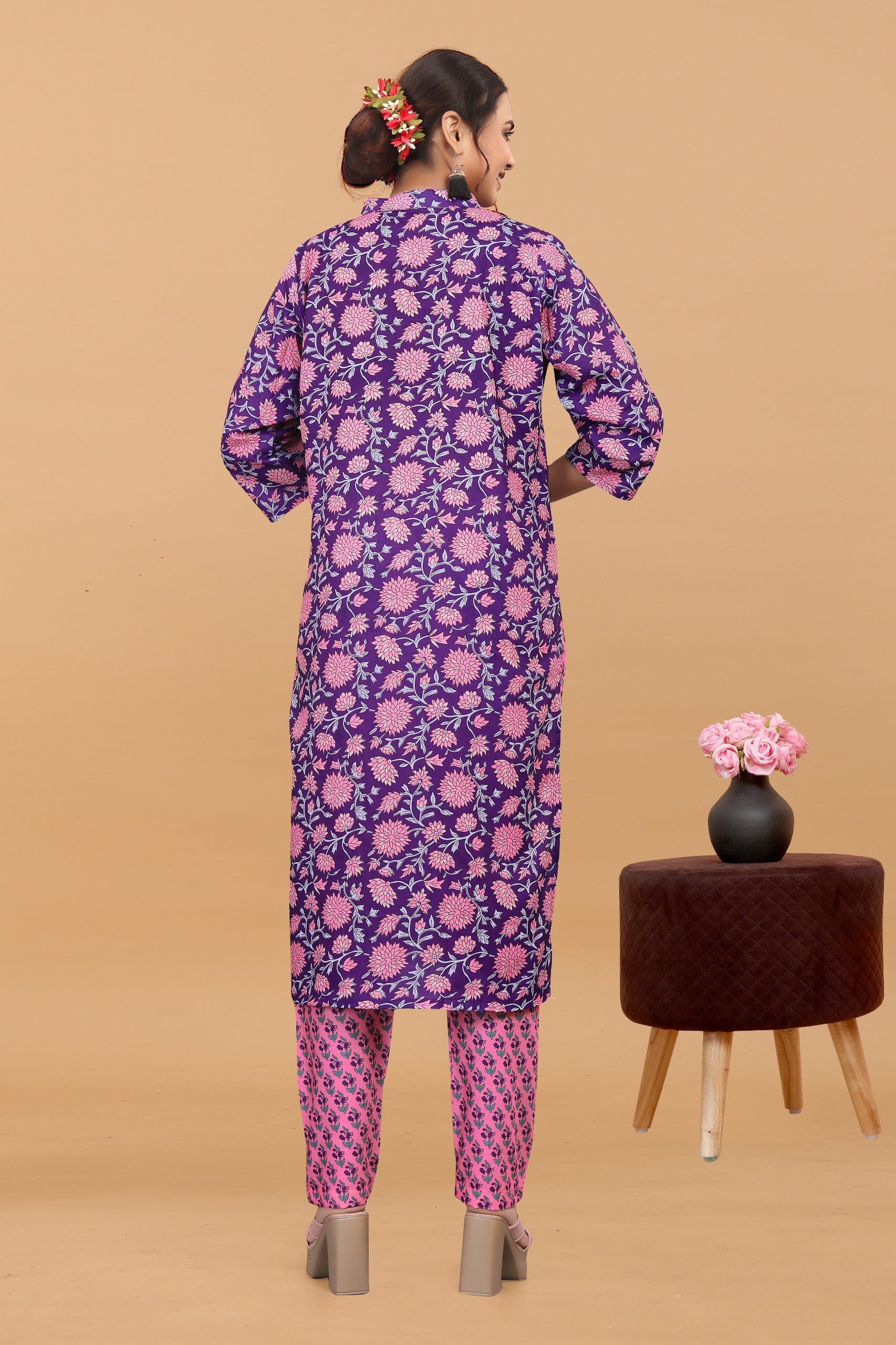 Women's Printed Cotton Kurta With Pants